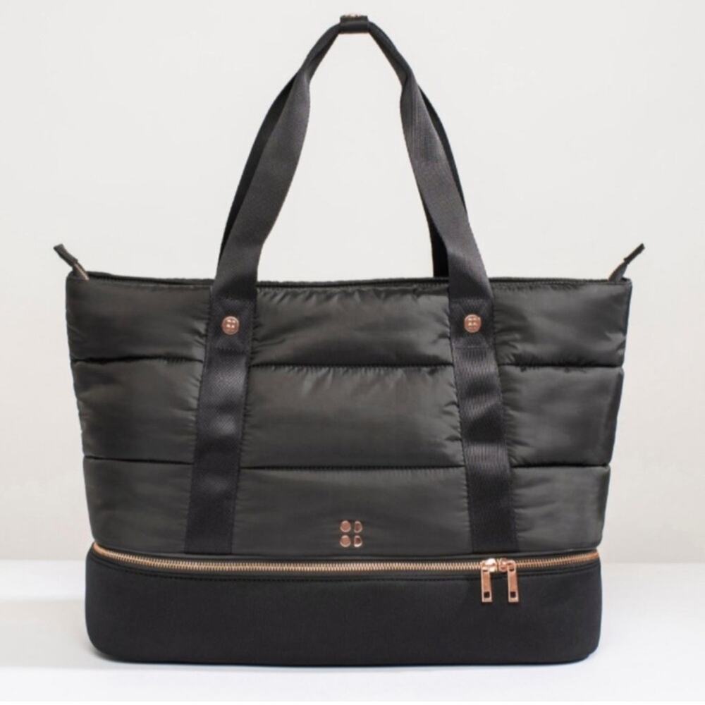 Sweaty Betty Icon Luxe Black Quilted Weekender Gym Bag - Picture 11 of 11